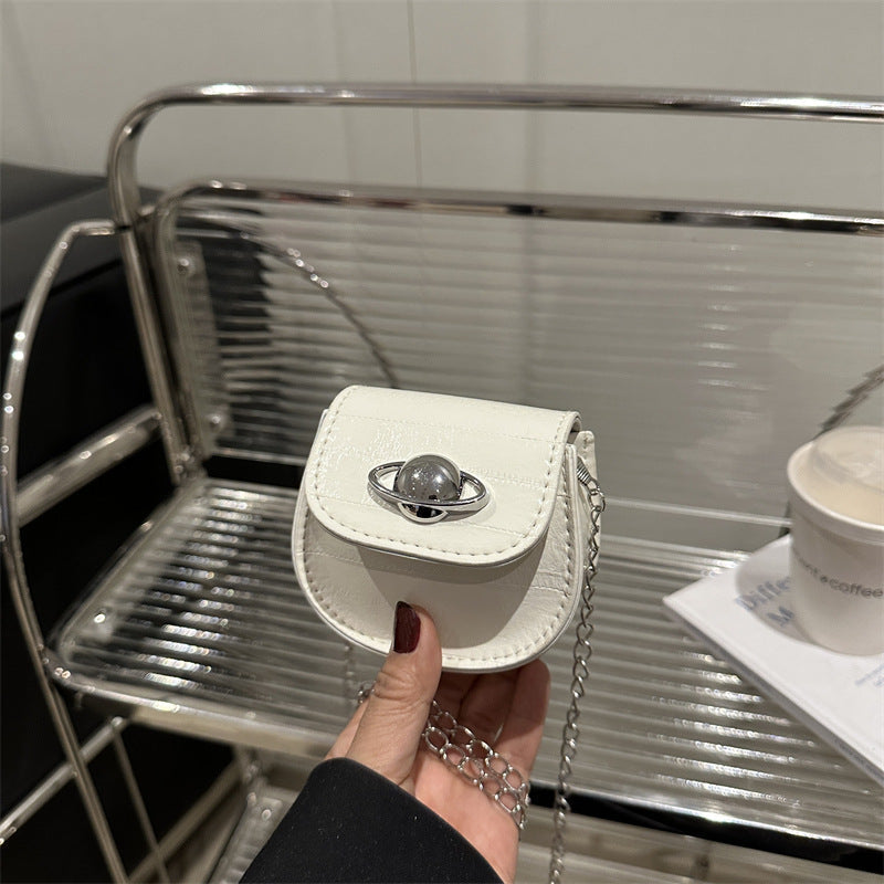 Damen kreative Schultertasche mit einzigartigem Magnetverschluss