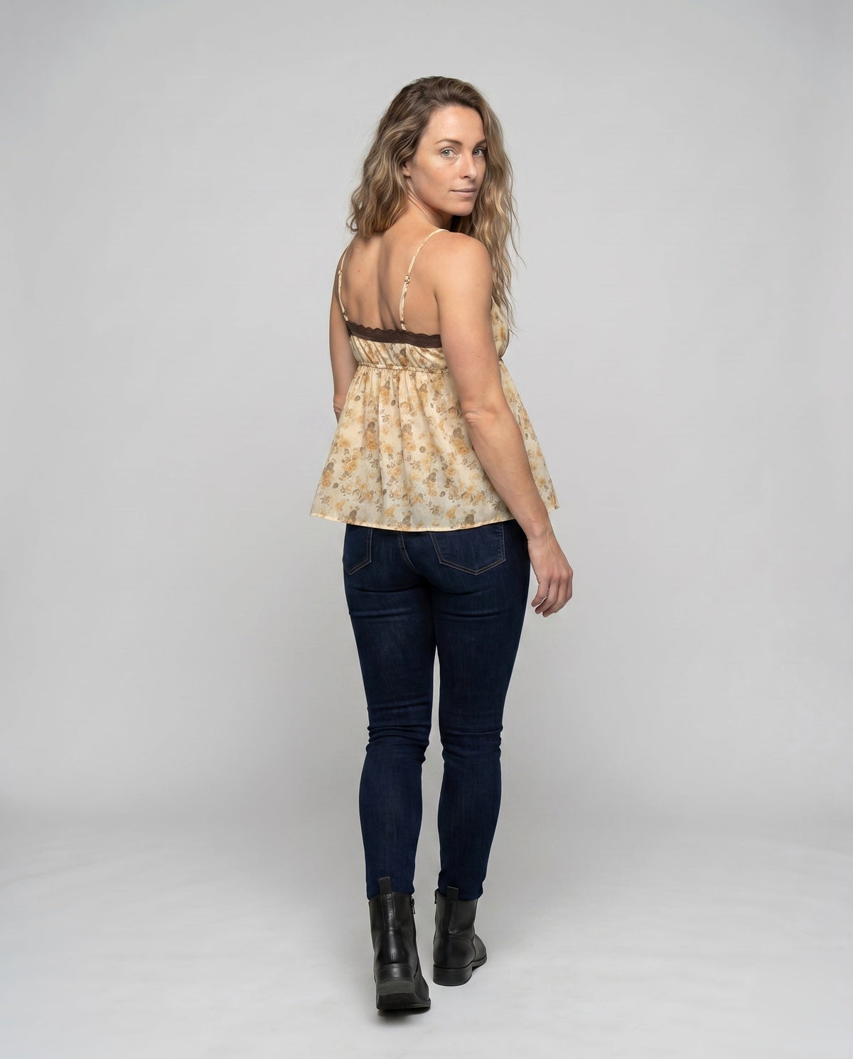 Product 15636492353866 - back_view